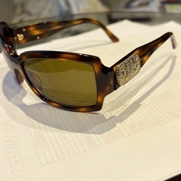 Bvlgari sunglasses - Picture 1 of 5